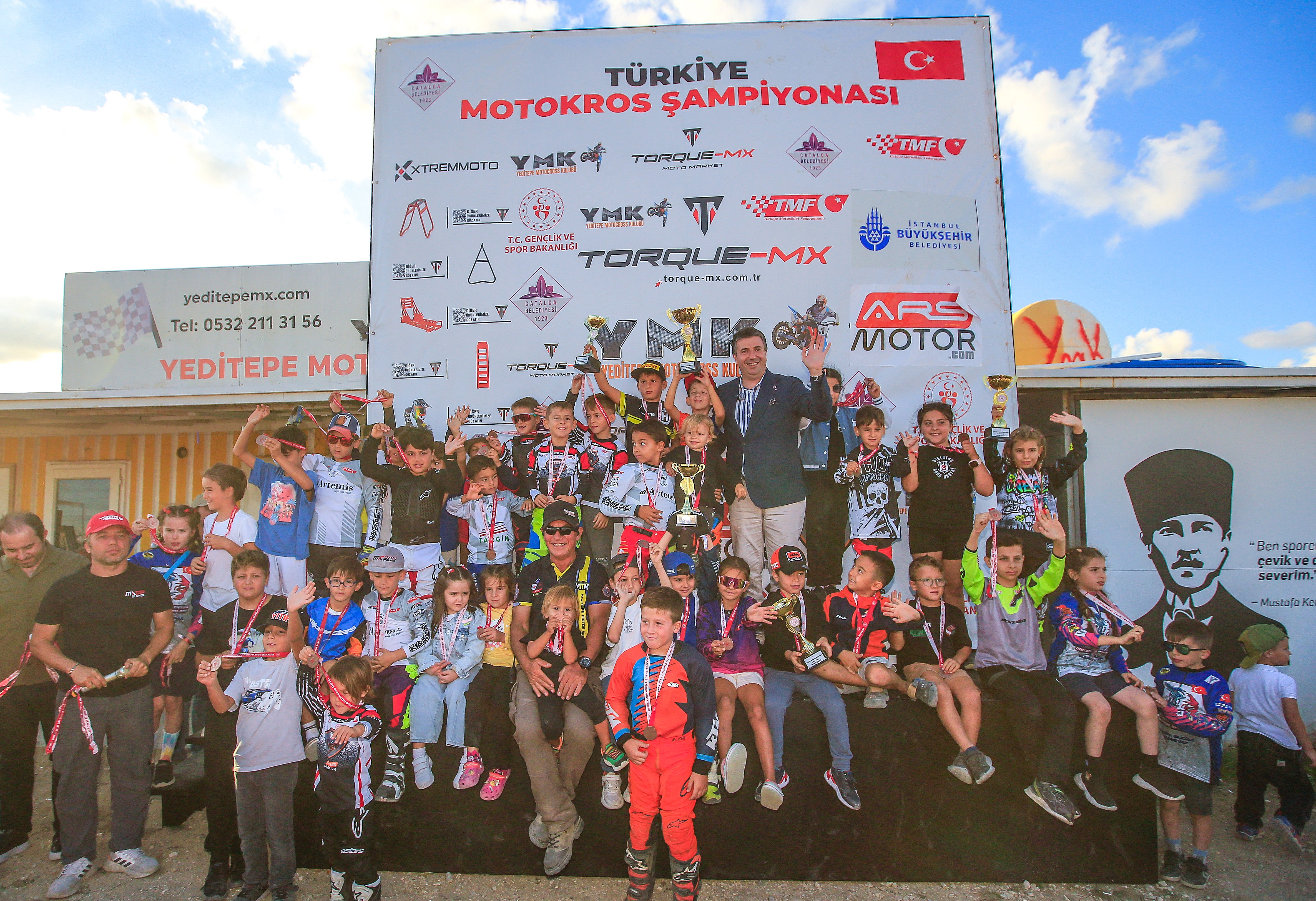 Motokros Şampiyonası Çatalca'da Yapıldı