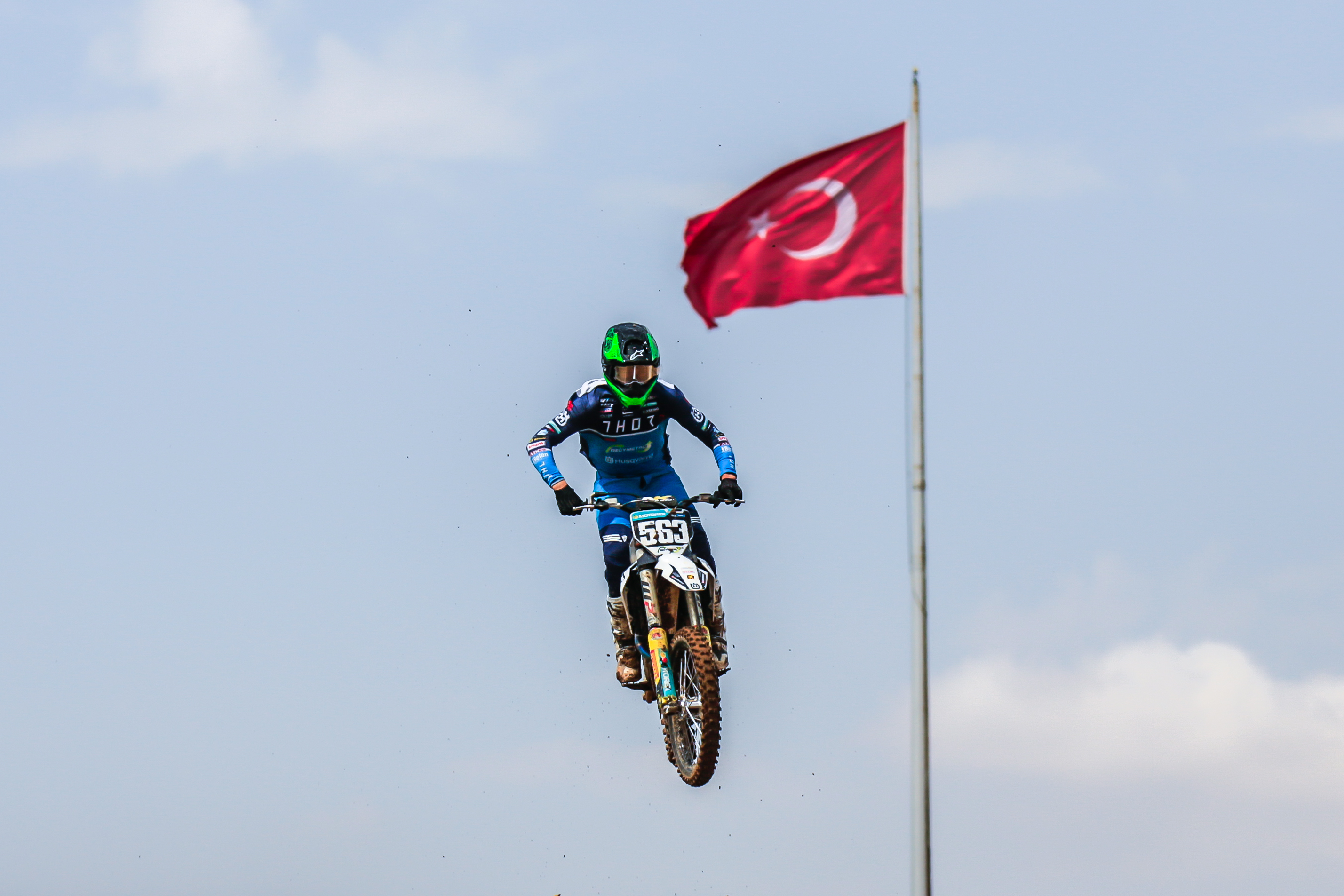 Dünya Motokros Şampiyonası'nda İlk Gün Tamamlandı 