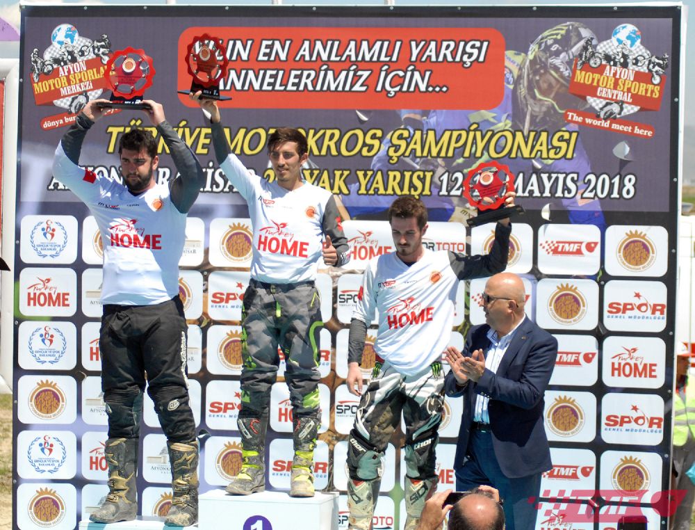 Motokrosçular Annelerimiz İçin Yarıştı