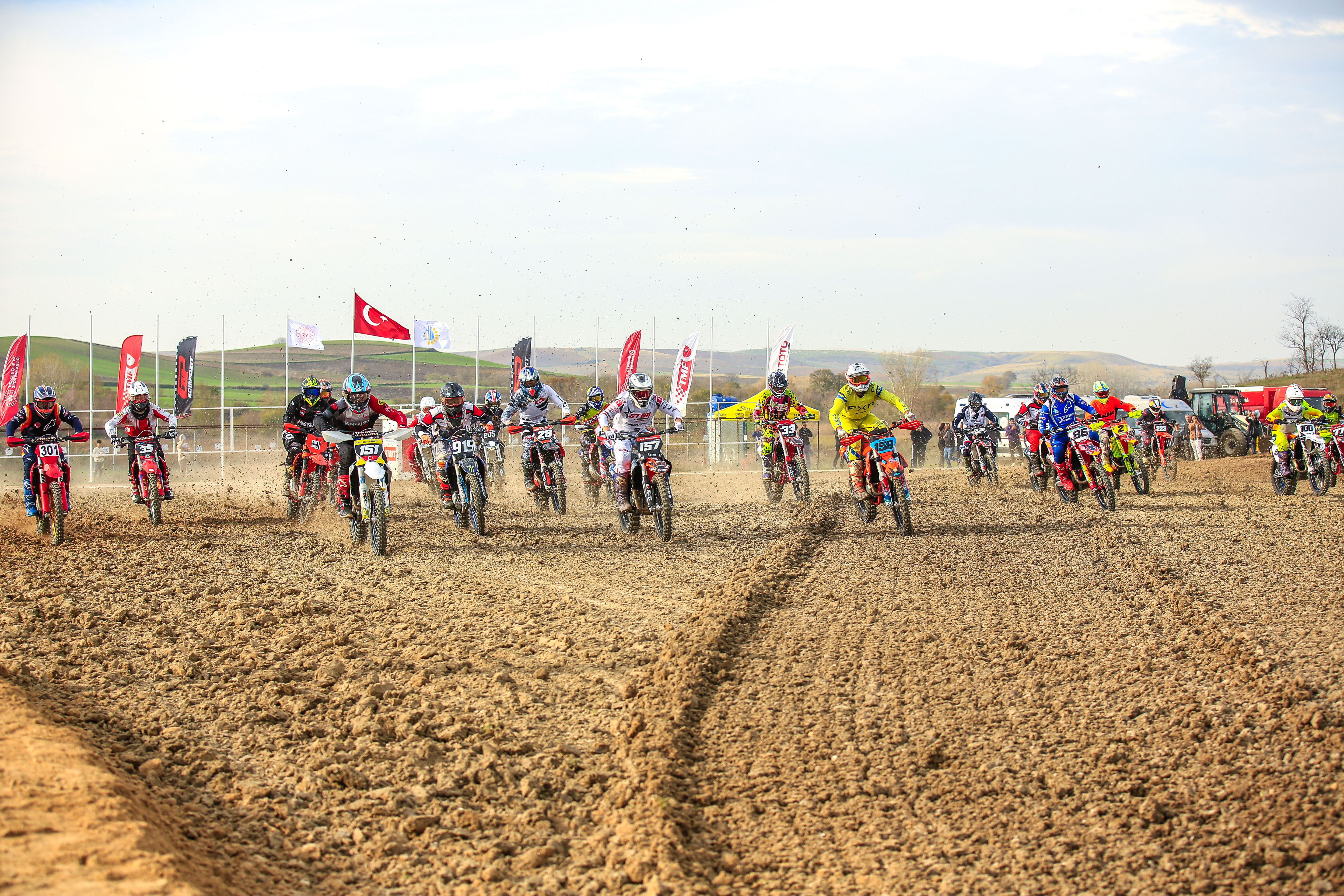 Motokrosun Yıldızları Hayrabolu'da