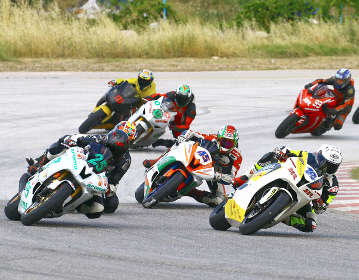 İzmir’de Pist Yarışları Coşkulu Geçti