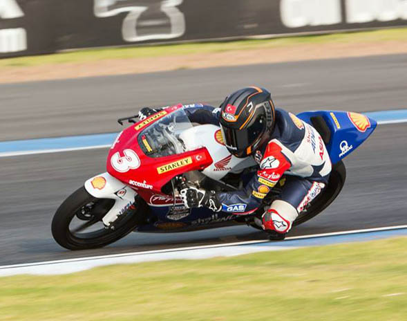 Milli Sporcularımız İlk Yarışlarına Çıktı