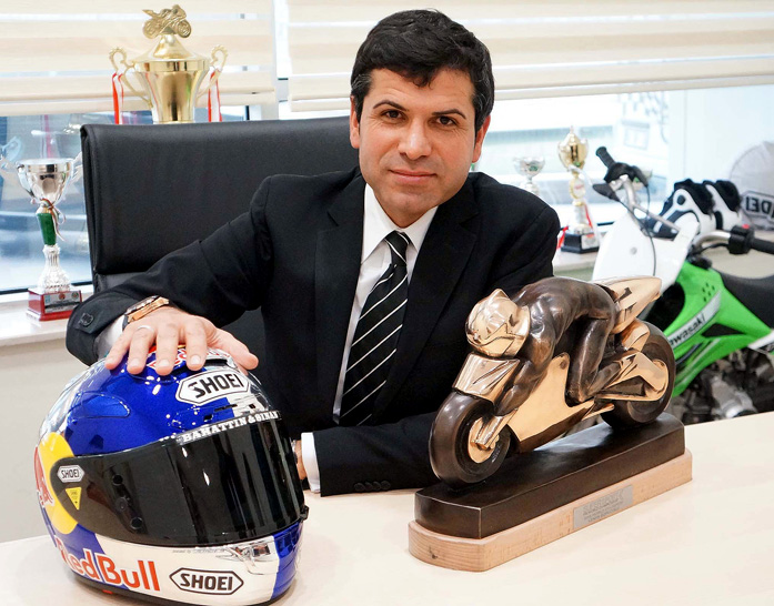 Motosikletçilerin Sorunları Kitap Oluyor