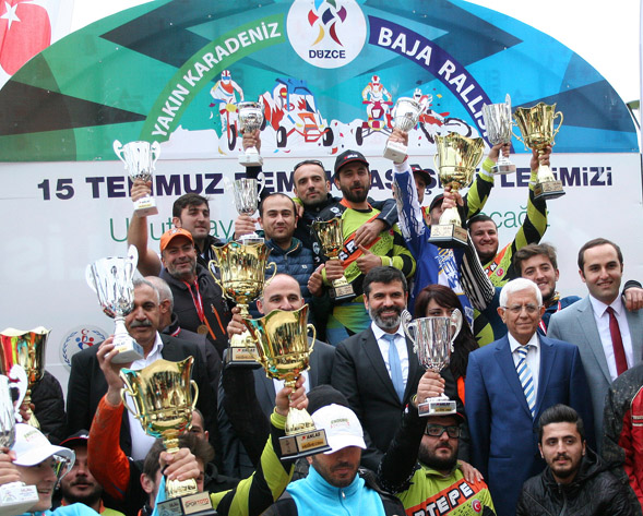 Yakın Karadeniz Baja Rallisi Topuk Yaylası’nda Tamamlandı