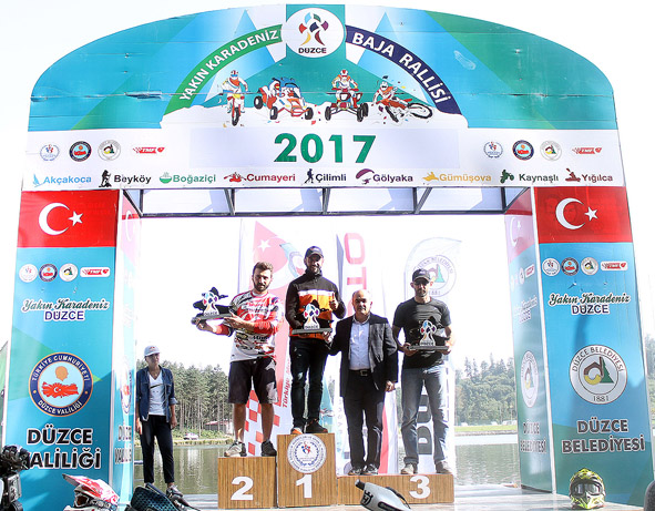 Yakın Karadeniz Baja Rallisi Düzce'de Tamamlandı