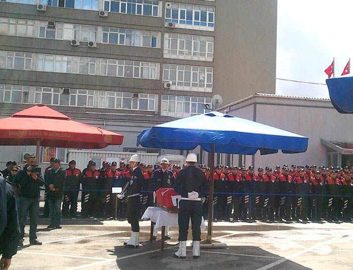 Yunus Polis Memuru Kaplan'a Hüzünlü Veda