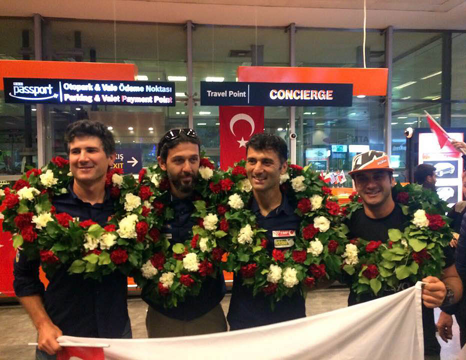 Sporcularımız Yurda Döndü