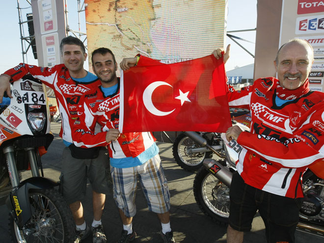 Dakar Türk Takımı Efsane Ralli'de Start Alıyor