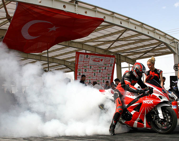 Türkiye Drag Şampiyonası'nın 2. Ayağı Ertelendi