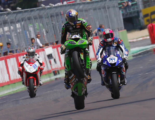 Sofuoğlu'ndan Peş Peşe 2. Zafer