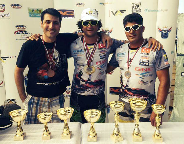 Komşusu Sırbistan'da Kupalara Ambargo Koydu