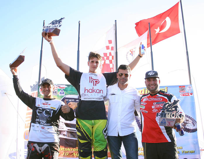 Demir Atlar Ankara Semalarında