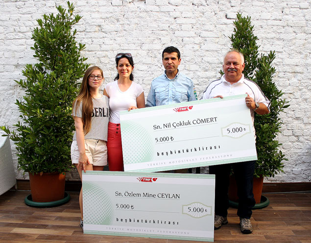 Ceylan ve Cömert Ödüllerini Aldılar