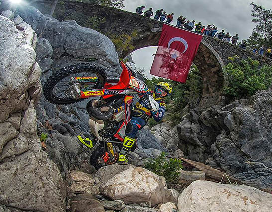 Kemer'de Tozu Dumana Katacaklar!