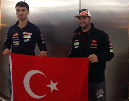 Dakar'da Sporcularımıza Güveniyoruz