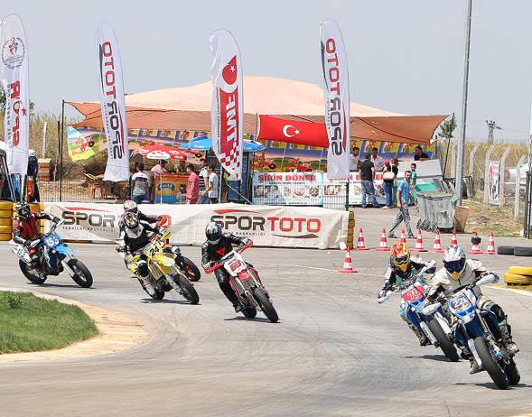 Süpermoto Şampiyonası’nda Heyecan Uşak’a Taşınacak