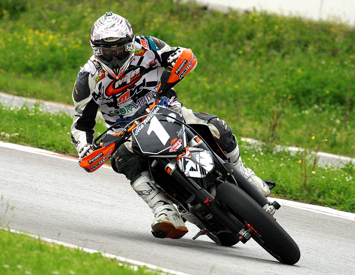 Süpermotocularımız 9. Oldu