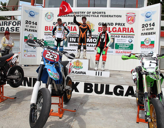 Süpermotocularımız Avrupa Şampiyonu