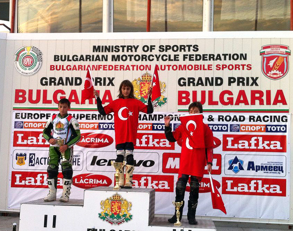 Genç Süpermotocularımız Kürsüyü Bırakmadı