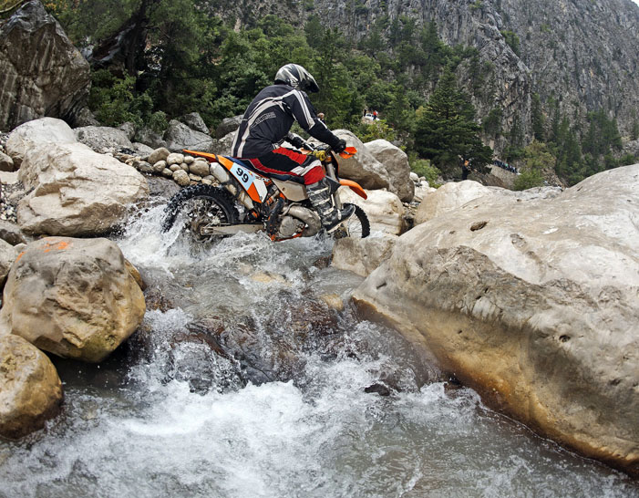 Red Bull Sea to Sky Yine İngiliz Walker'ın