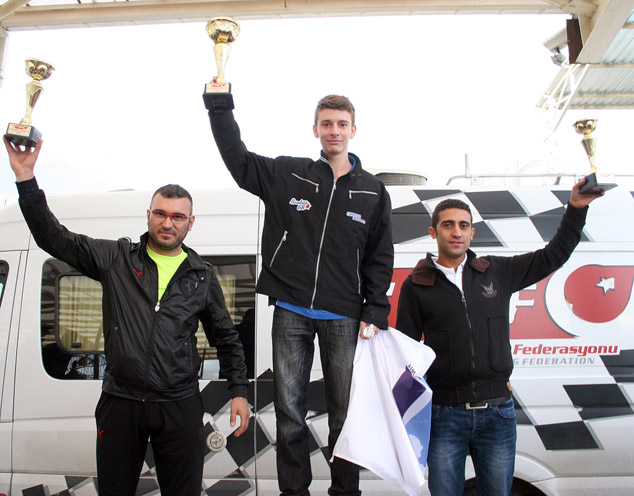 Yağmur ve Rüzgar Dragcıları Durduramadı