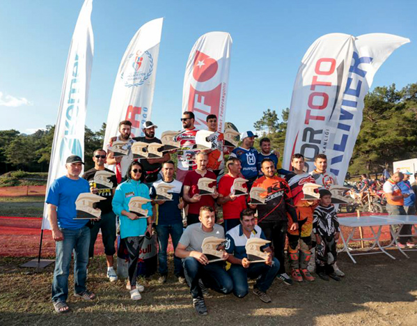 Enduro Yarışları Kemer'de Nefesleri Kesti