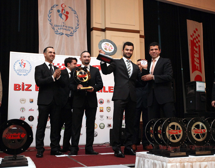 Şampiyonlara Görkemli Gece