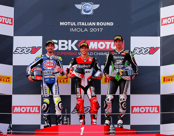 Toprak Razgatlıoğlu İtalya'da Göz Doldurdu