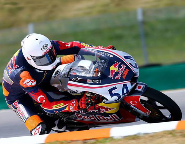 Toprak Razgatlıoğlu İngiltere'de 8. Oldu