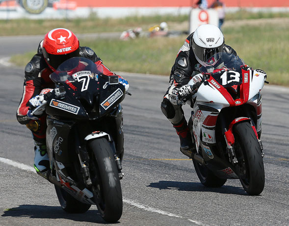 Pistte Kıran Kırana Puan Mücadelesi