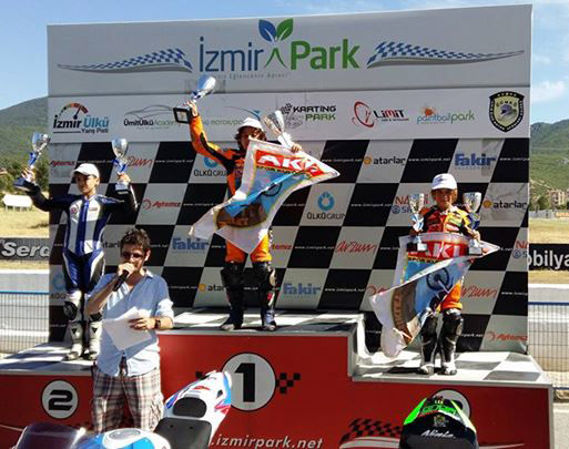 İzmir Park’ta Kupalar Sahiplerini Buldu