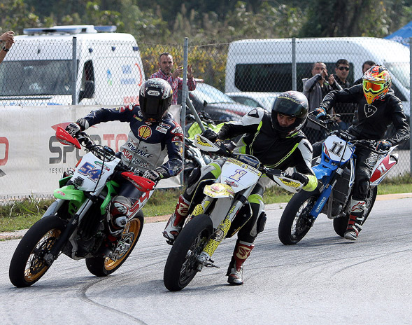 Süpermoto'da Sezonun Son Heyecanı Akyazı'da Yaşandı