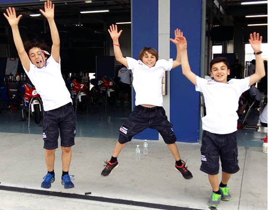 Genç Millilerimiz Malezya'da Piste Çıktı