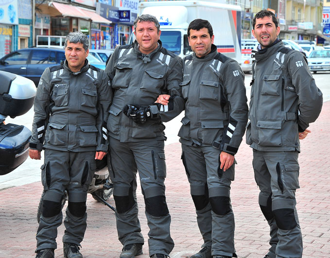 Depremin Acılarını Unutturduysak Ne Mutlu Bize